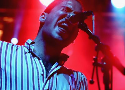 Tony Esposito providing vocals for White Reaper, opening group for Spoon. Photo: Lmsorenson.net