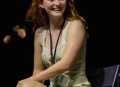 Kacy Hill smiles as she takes the stage. Photo: Derek Brad.