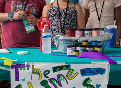 The Slime Girls have a self-explanatory business name. Photo: Jovvany Villalobos.