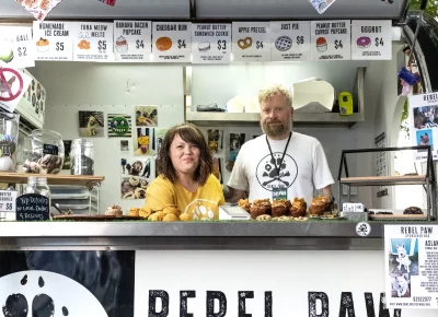 Yes, there's even a food truck for dogs! Photo: Diego Andino.