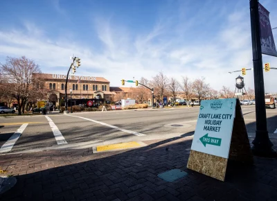 Signage makes Holiday Market easy to get to. Photo: Derek Brad.