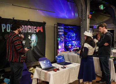 Gamers are entertained at Holiday Market. Photo: Dominic Jordon.