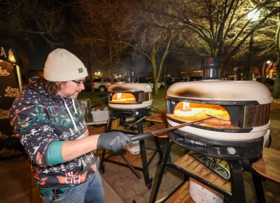 Dang Brothers Pizza cooks all the food just right. Photo: John Barkiple.